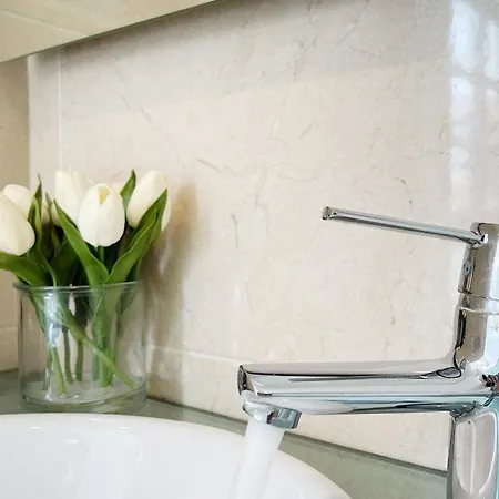Llanes Suites アパートホテル 4*