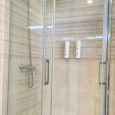 Ξενοδοχείο με διαμερίσματα Llanes Suites *