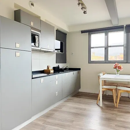 Ξενοδοχείο με διαμερίσματα Llanes Suites